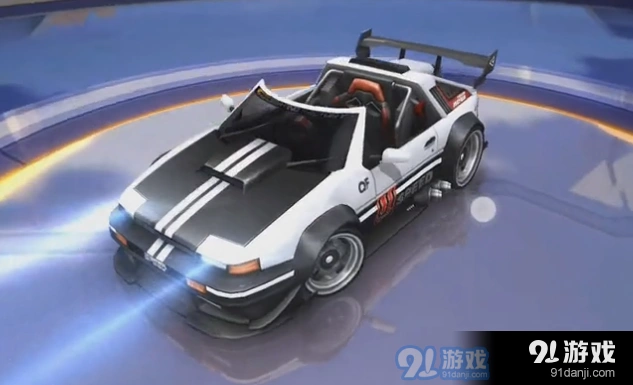 QQ飞车AE86与霸天虎对比评测
